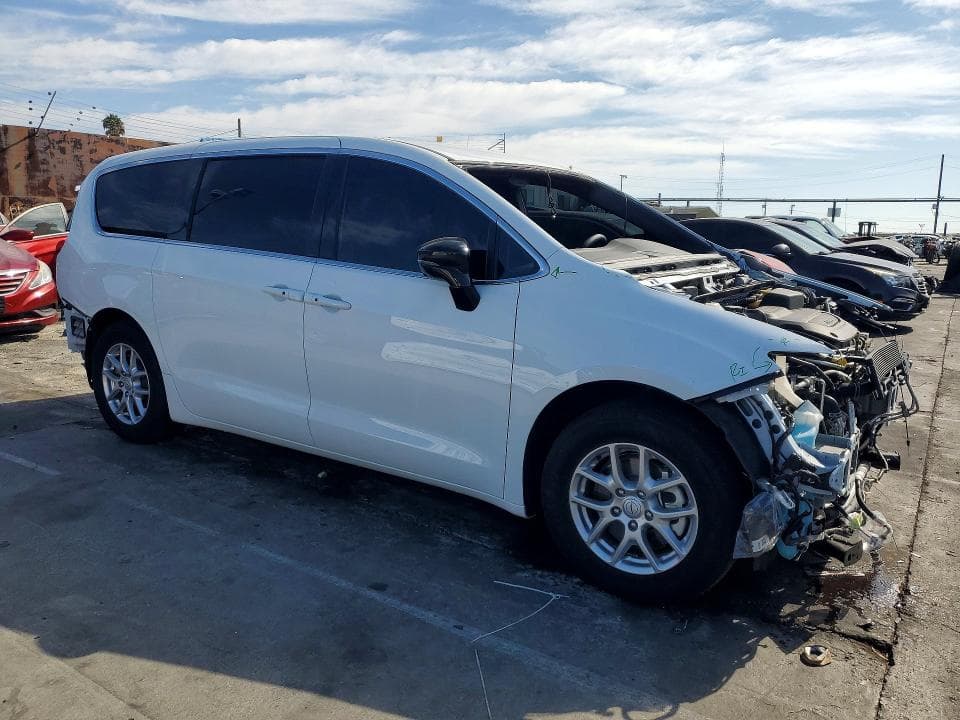 2026 CHRYSLER PACIFICA SELECT 4