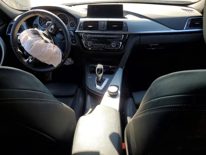 2018 BMW 330 XI 8