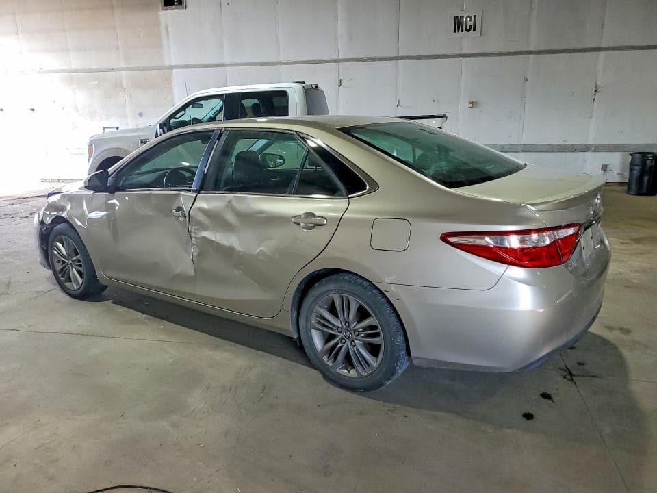 2017 TOYOTA CAMRY SE 2