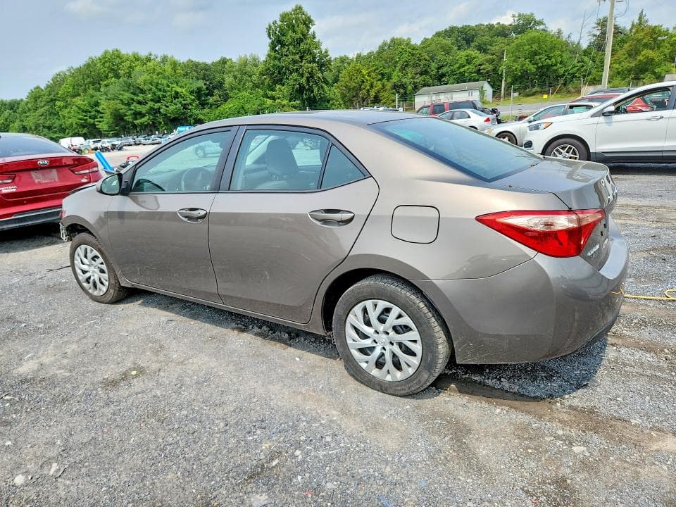 2017 TOYOTA COROLLA LE 2