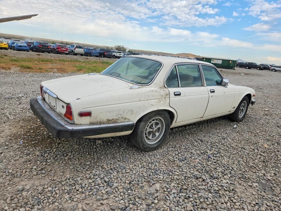 1986 JAGUAR XJ6 3