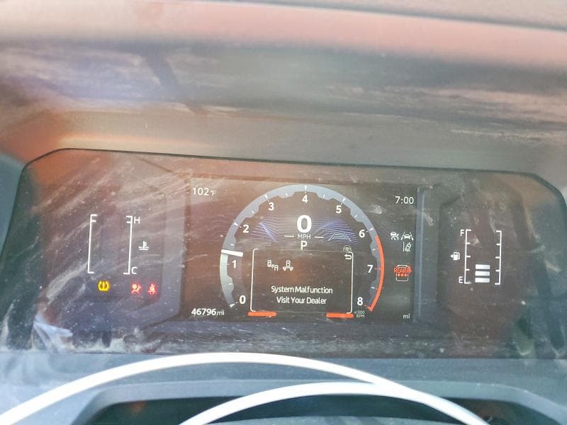 2025 TOYOTA 4RUNNER SR5 9