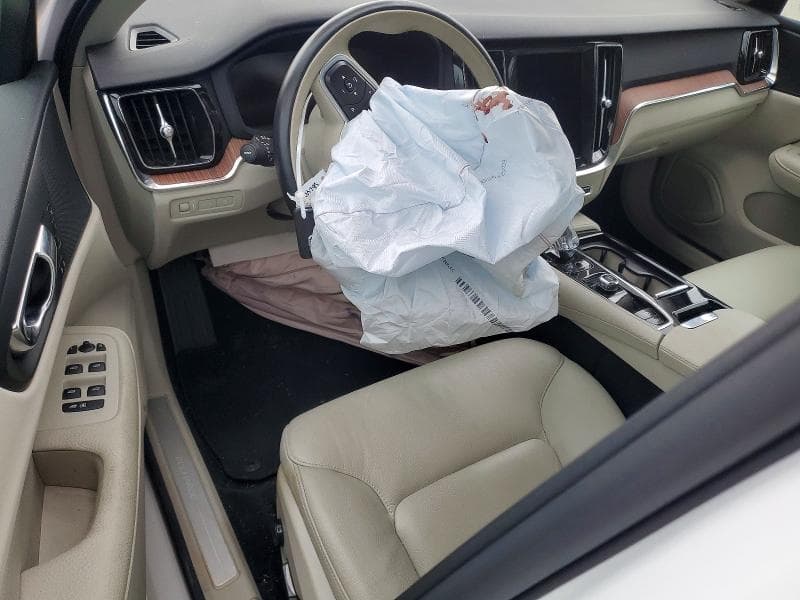 2022 VOLVO S60 T8 RECHARGE R-DESIGN EXPRESSION 8