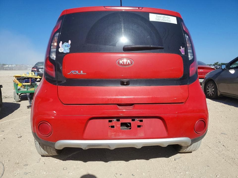 2018 KIA SOUL + 6
