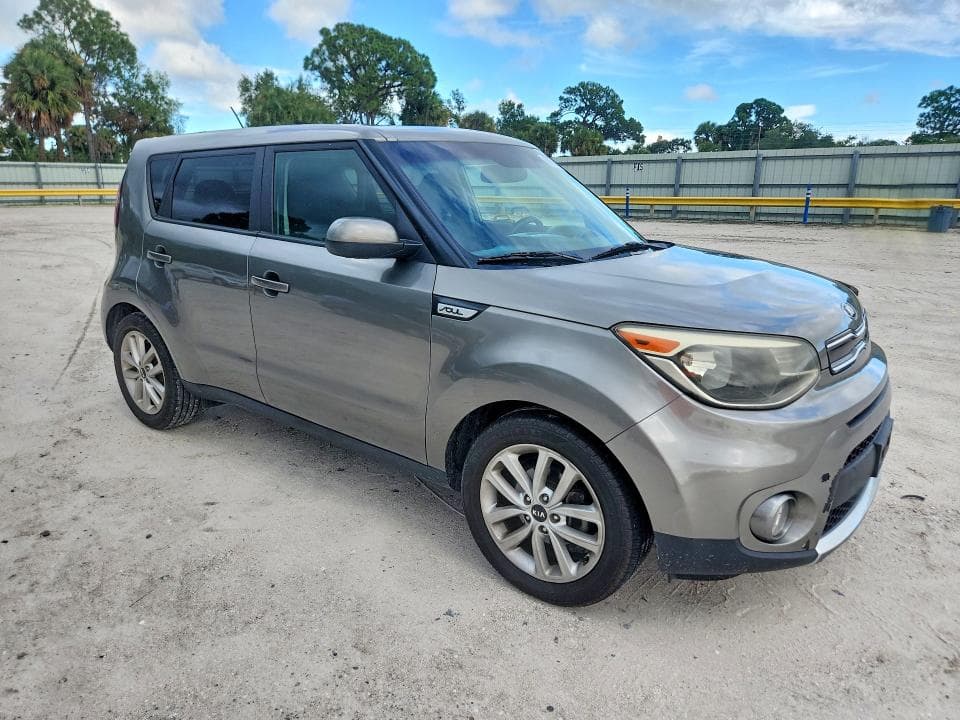2017 KIA SOUL + 4