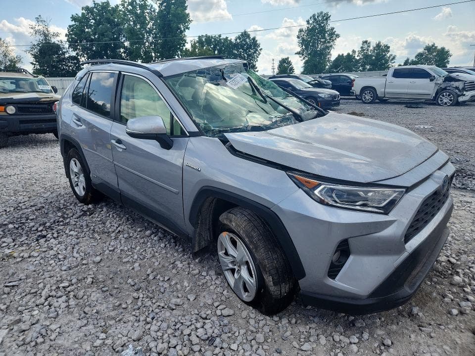 2020 TOYOTA RAV4 HYBRID XLE 4