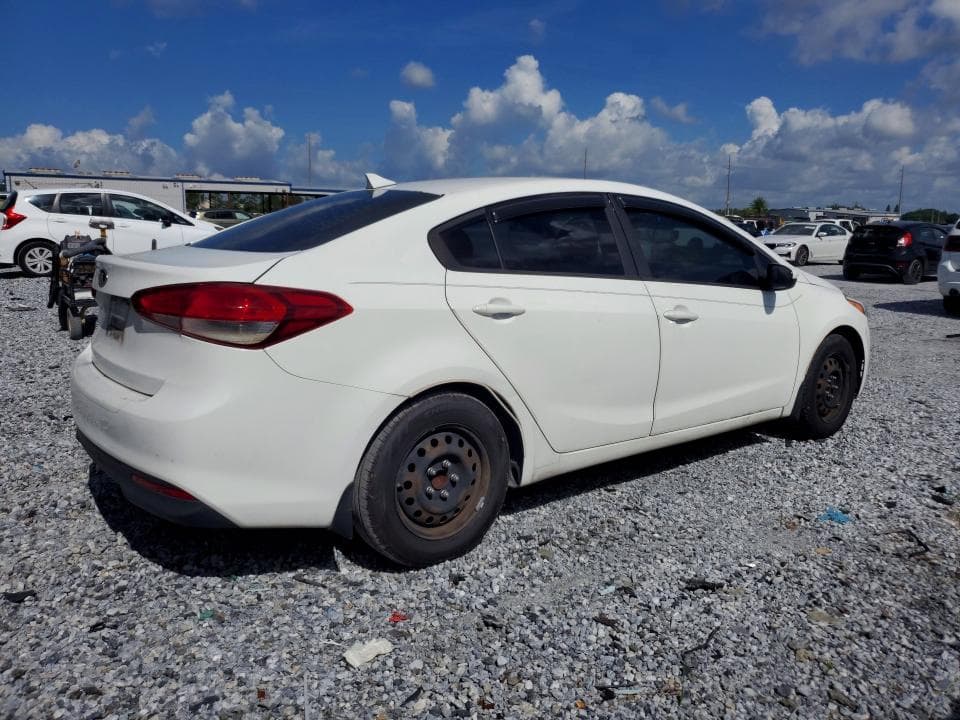 2017 KIA FORTE LX 3