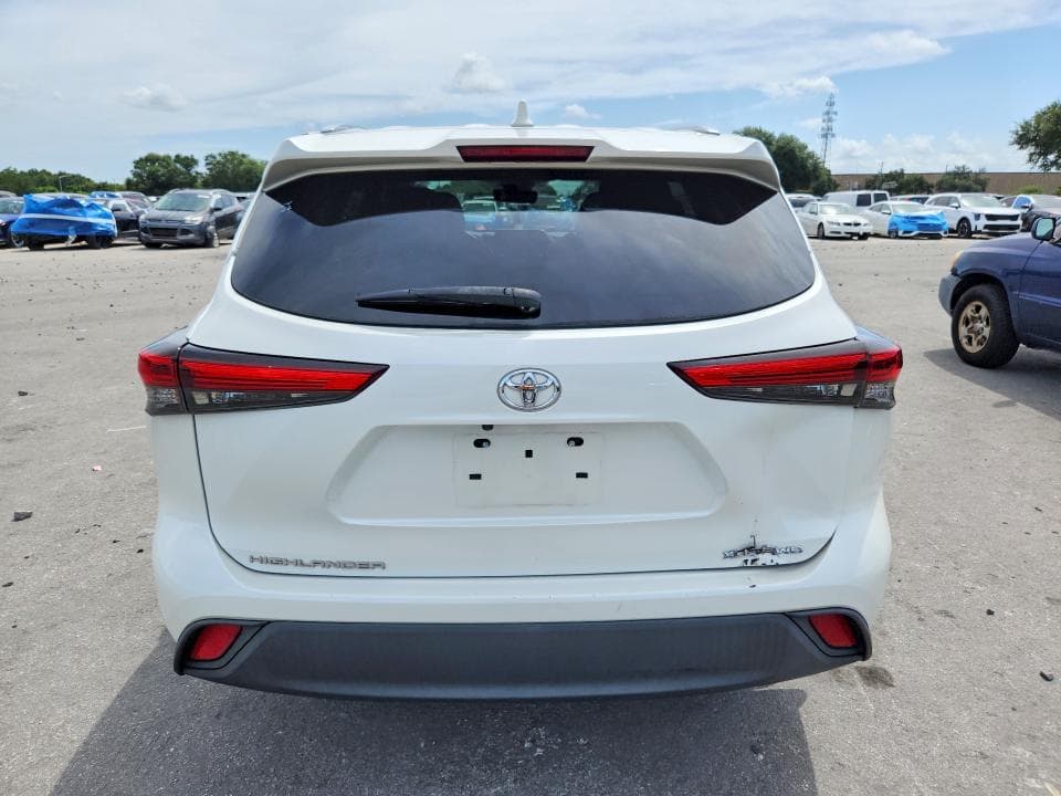 2020 TOYOTA HIGHLANDER XLE 6