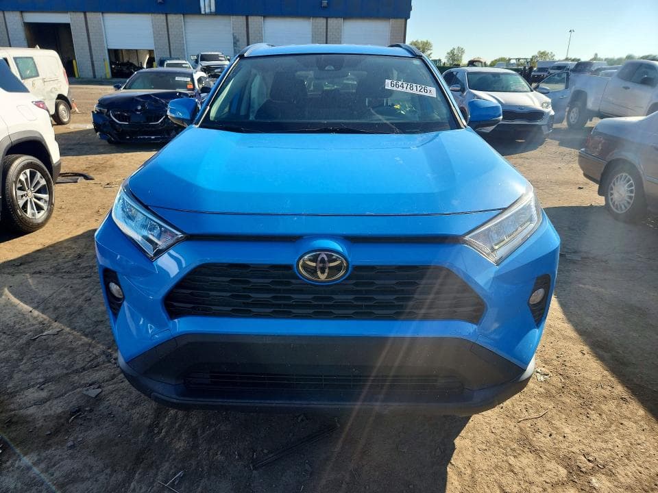 2021 TOYOTA RAV4 XLE 5