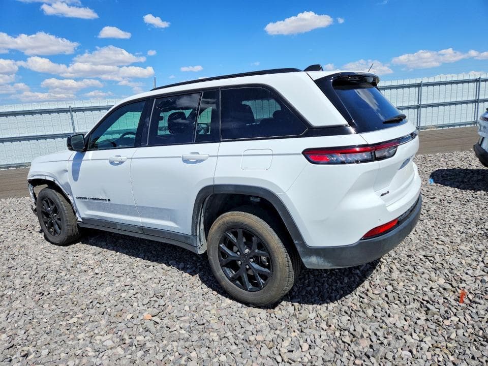 2025 JEEP GRAND CHEROKEE LAREDO 2