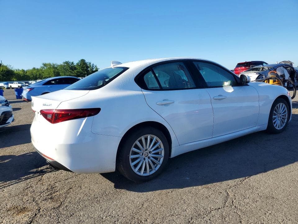 2023 ALFA ROMEO GIULIA SPRINT 3