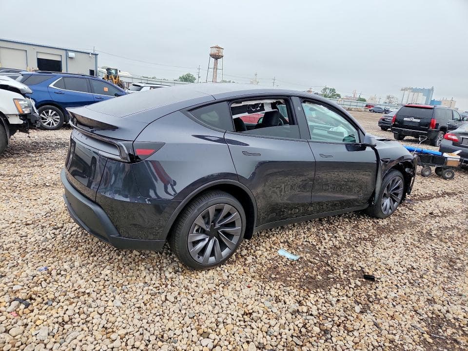 2026 TESLA MODEL Y 3