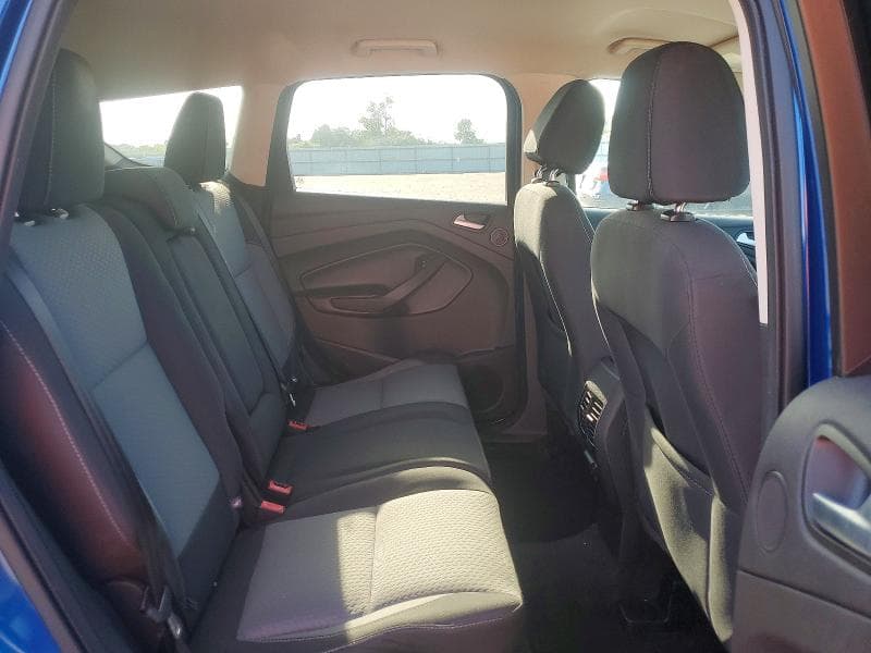 2017 FORD ESCAPE SE 11