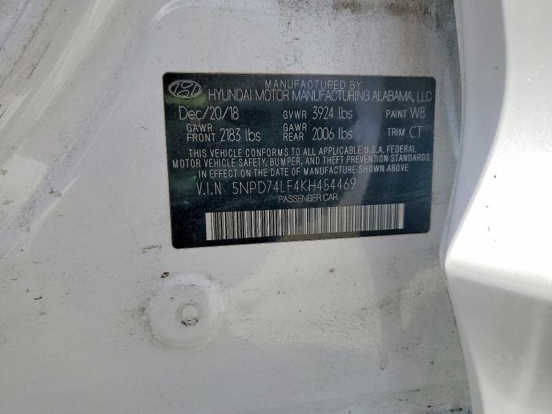2019 HYUNDAI ELANTRA SE 13