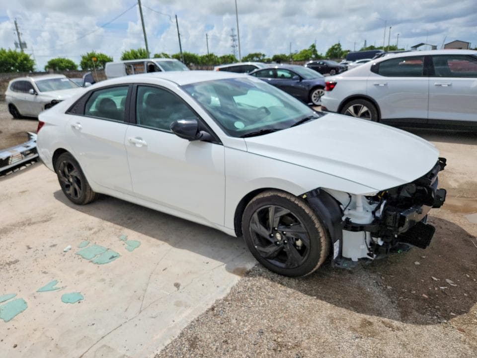 2026 HYUNDAI ELANTRA SEL SPORT 4