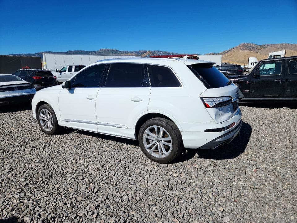 2025 AUDI Q7 PREMIUM PLUS 2