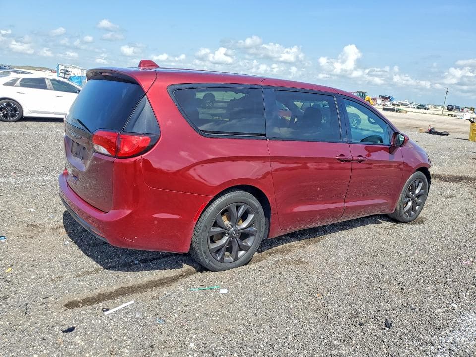 2018 CHRYSLER PACIFICA TOURING PLUS 3