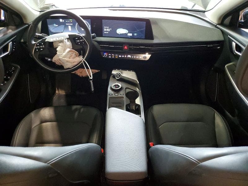 2024 KIA EV6 WIND 8