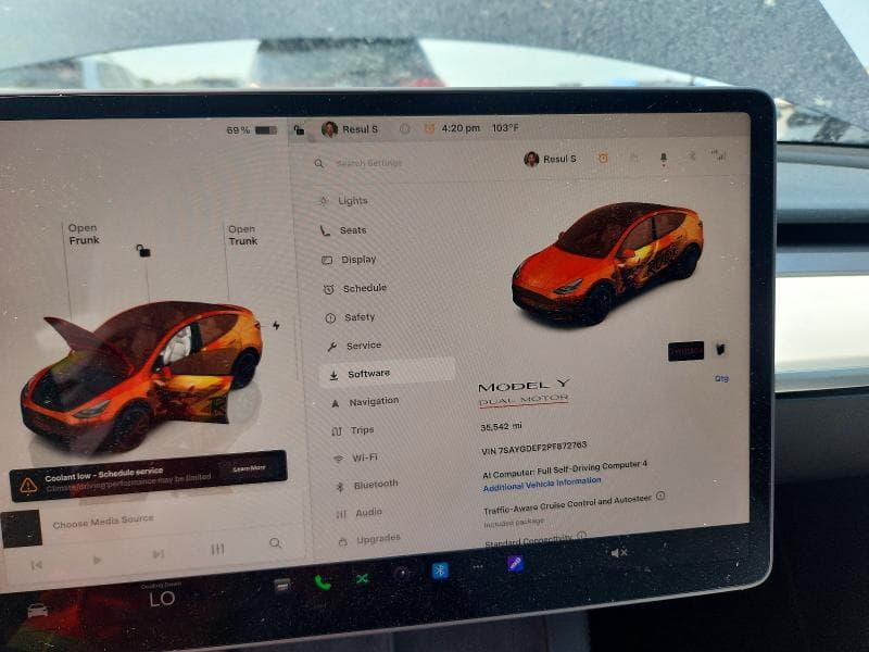 2023 TESLA MODEL Y 9