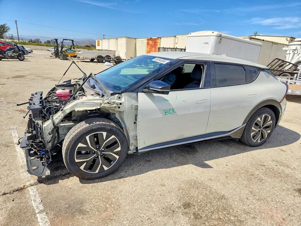 2022 KIA EV6 WIND - 1