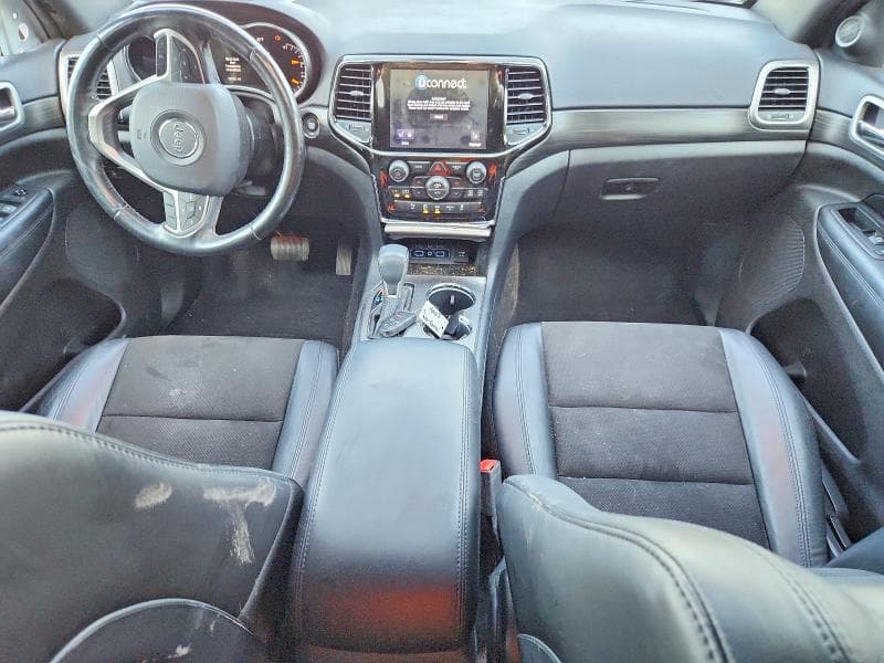 2020 JEEP GRAND CHEROKEE LAREDO 8