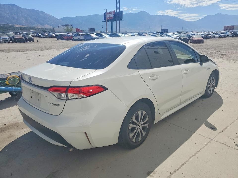 2020 TOYOTA COROLLA LE 3