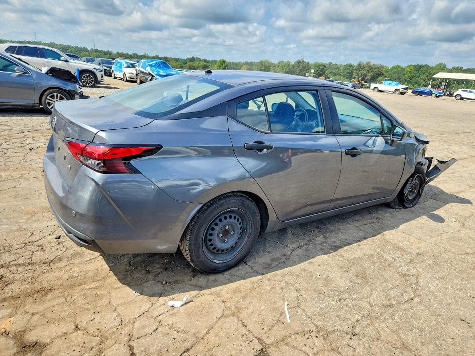 2023 NISSAN VERSA S 3