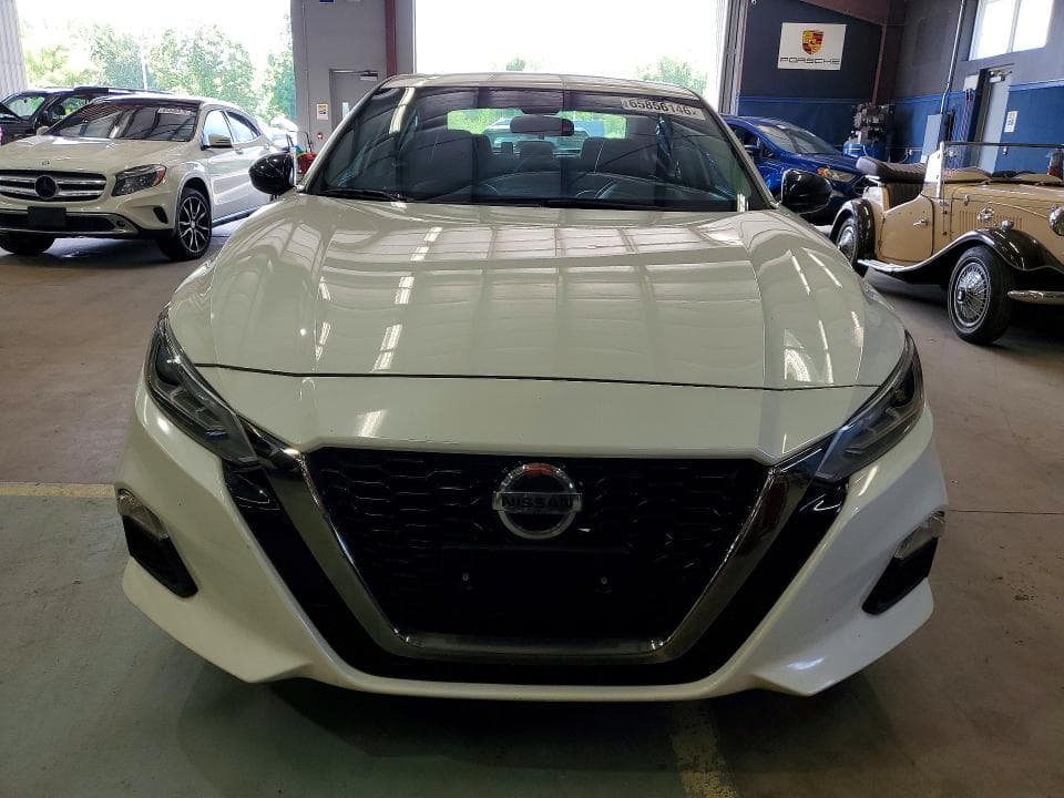 2021 NISSAN ALTIMA SR 5