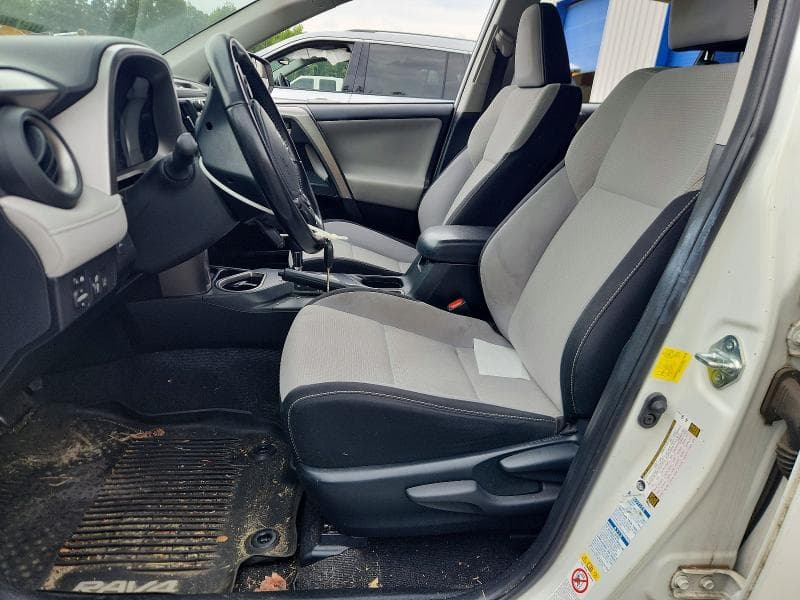 2017 TOYOTA RAV4 XLE 7