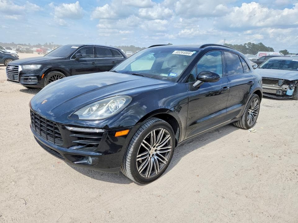 2018 PORSCHE MACAN - 1