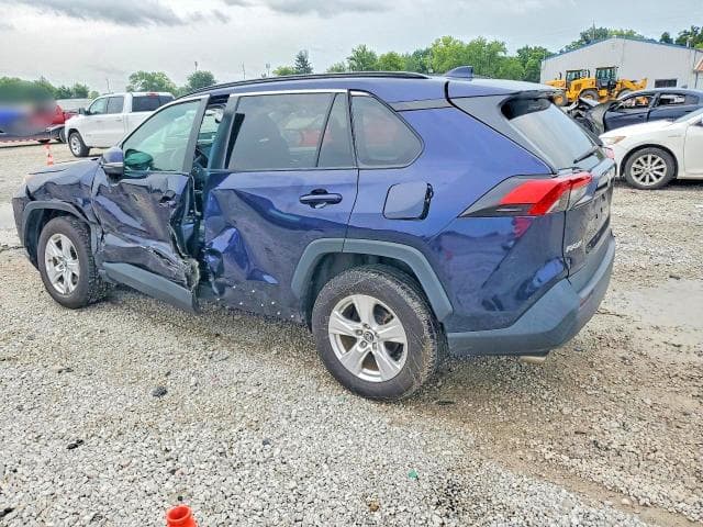 2019 TOYOTA RAV4 XLE 2