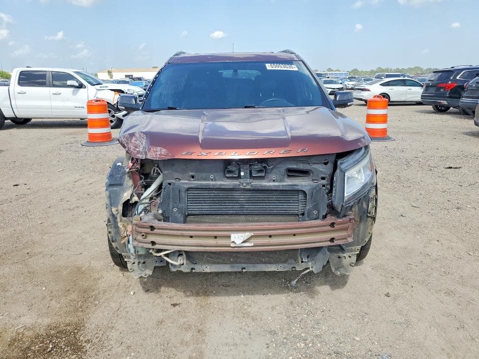 2018 FORD EXPLORER XLT 5