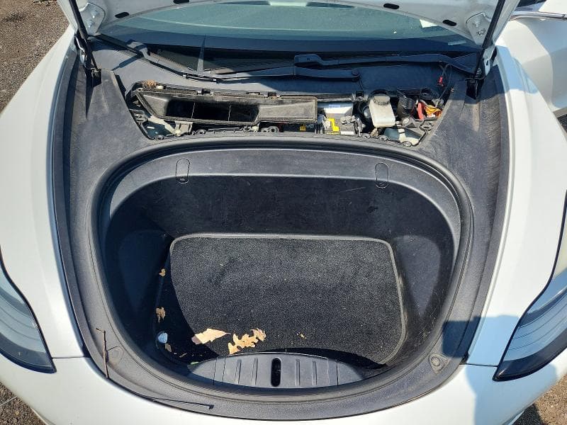 2018 TESLA MODEL 3 11