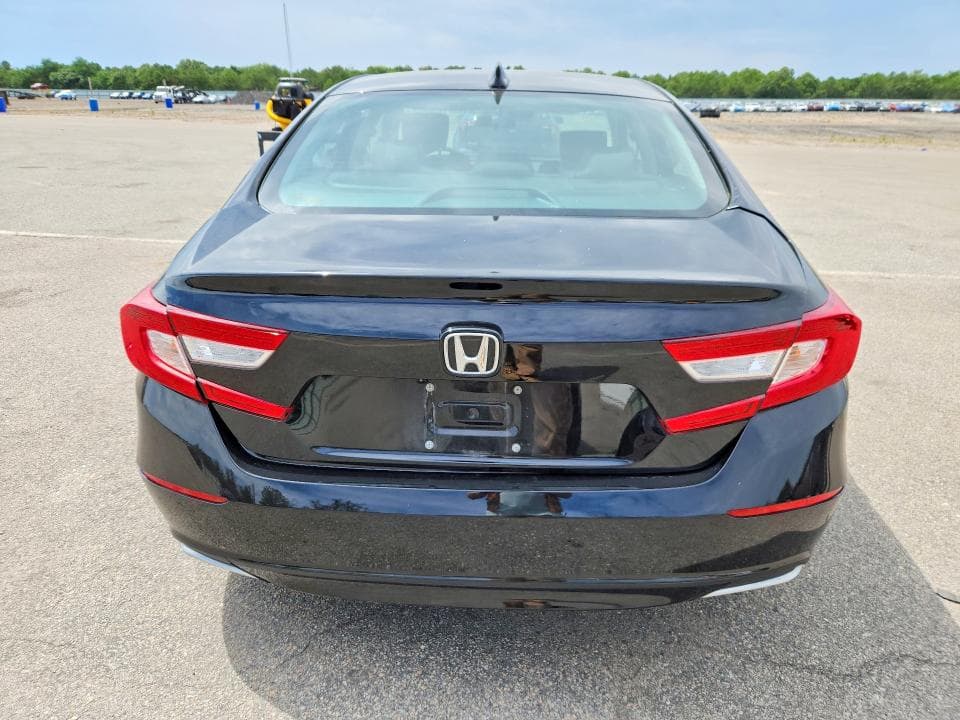 2019 HONDA ACCORD LX 6