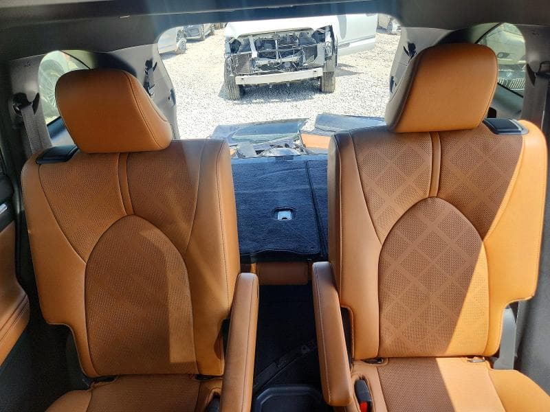 2024 TOYOTA HIGHLANDER PLATINUM 10