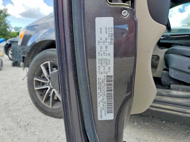 2017 DODGE GRAND CARAVAN SXT 13