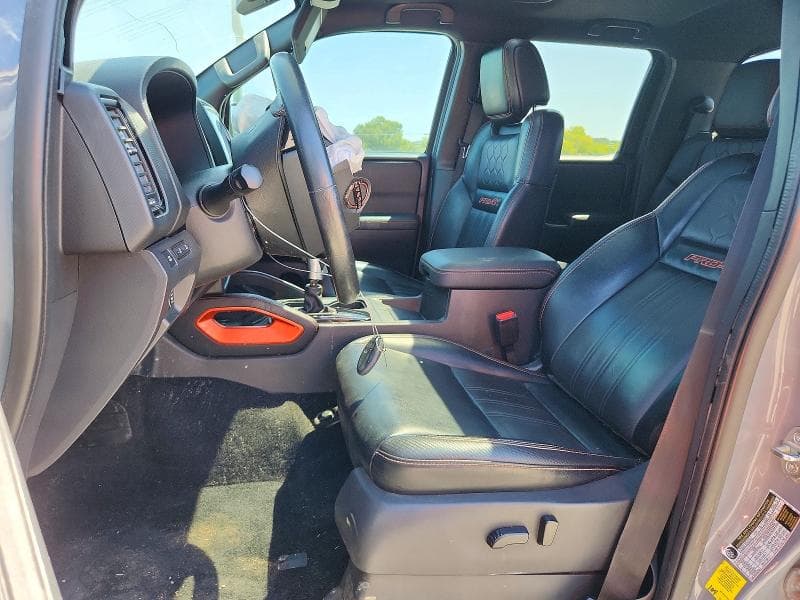 2023 NISSAN FRONTIER PRO-4X 7