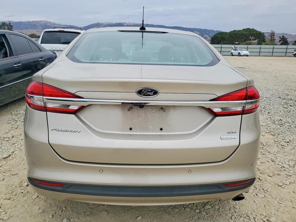 2018 FORD FUSION SE 6