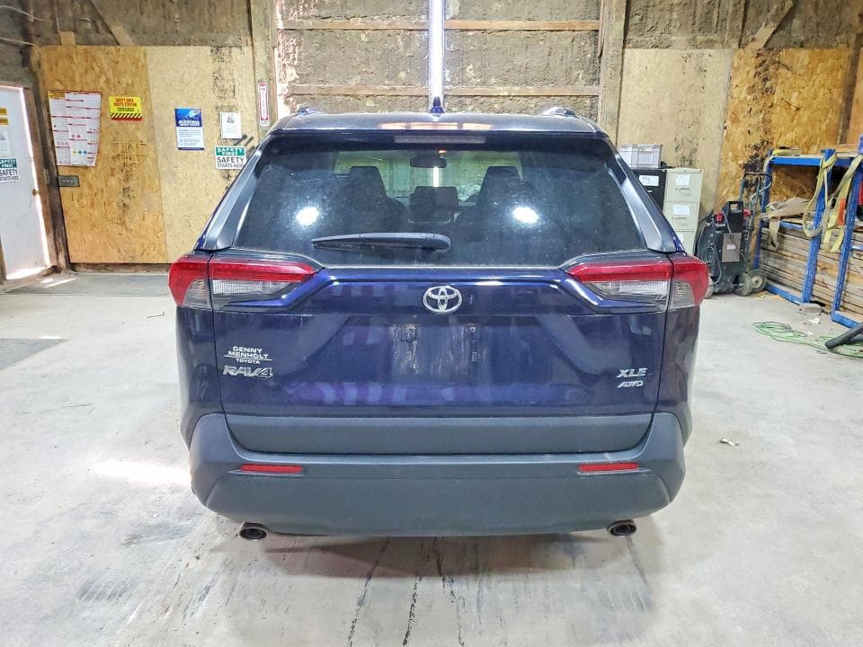 2019 TOYOTA RAV4 XLE 6