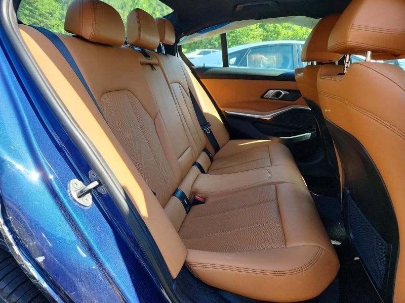 2022 BMW 330XI 10