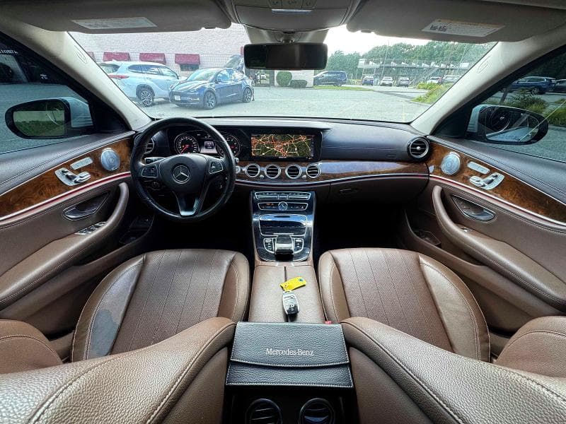 2018 MERCEDES-BENZ E 300 4MATIC 9