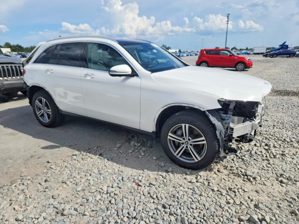 2022 MERCEDES-BENZ GLC 300 4