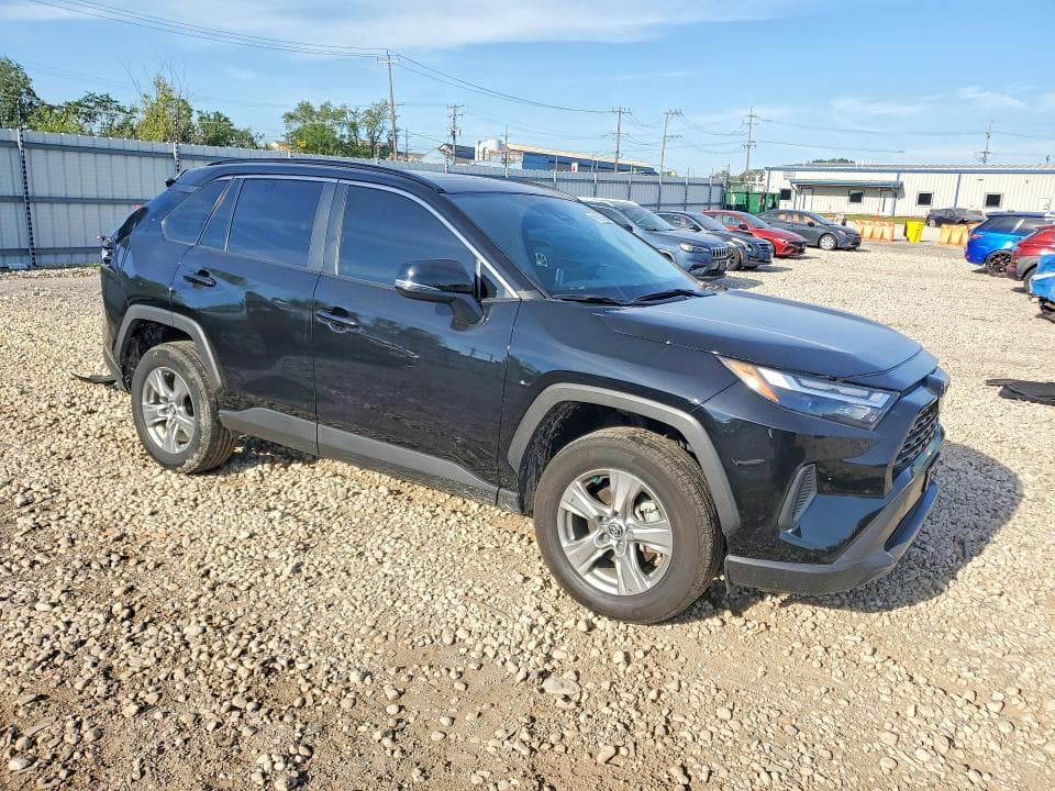2024 TOYOTA RAV4 XLE 4