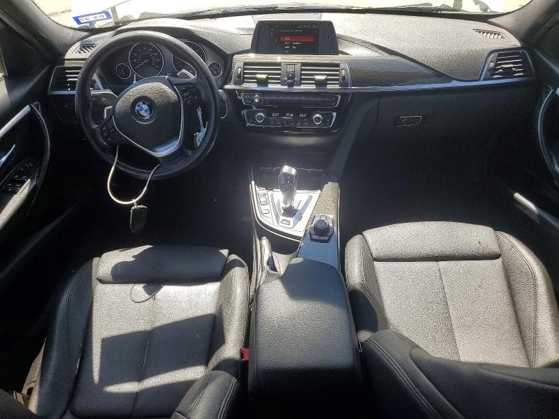 2018 BMW 330E 8