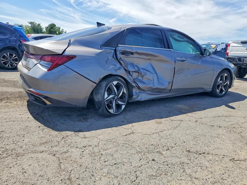 2021 HYUNDAI ELANTRA SEL 3