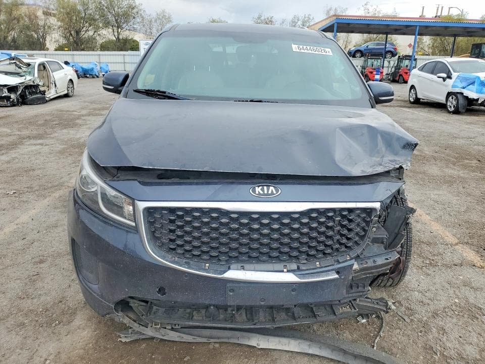 2017 KIA SEDONA LX 5