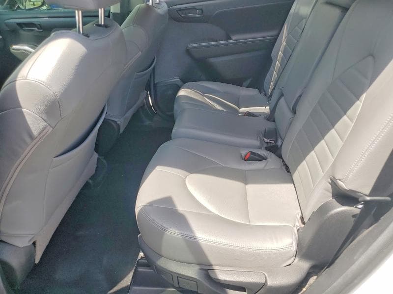 2020 TOYOTA HIGHLANDER L 11