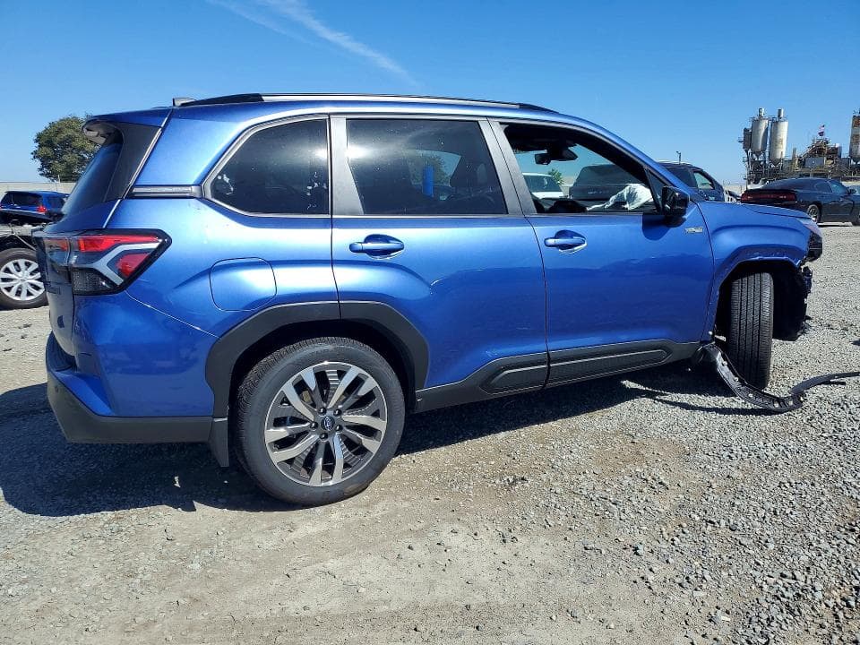 2025 SUBARU FORESTER TOURING 3