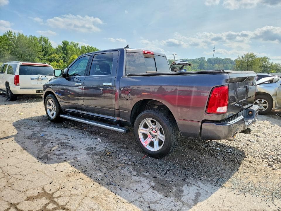 2017 RAM 1500 SLT 2