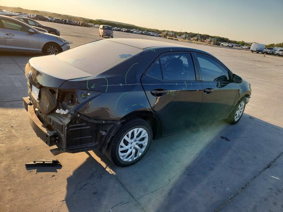 2017 TOYOTA COROLLA LE 3